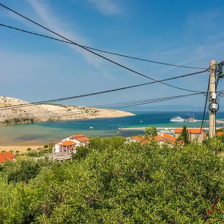 House V Semesterbostad